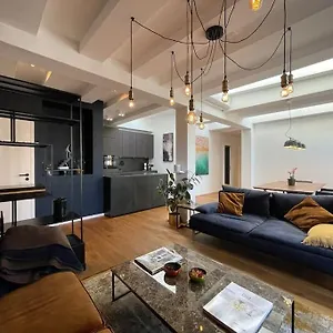Luxuriose In Guter Lage Apartment